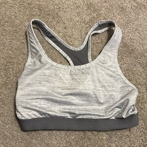 Avia size medium (8-10)